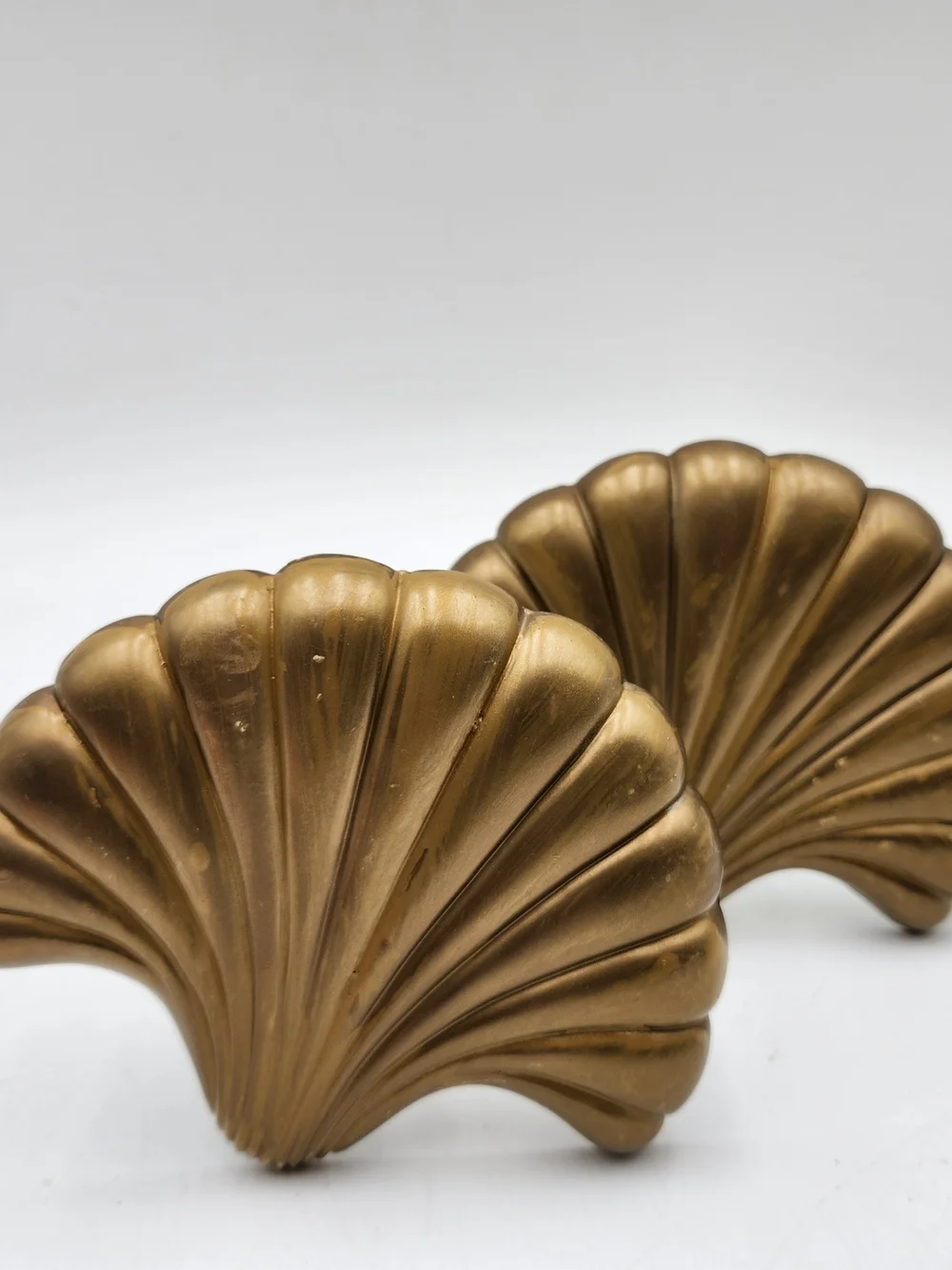 Vintage Metal Antique Gold Brass Shell Curtain Tie-Backs Hollywood Regency